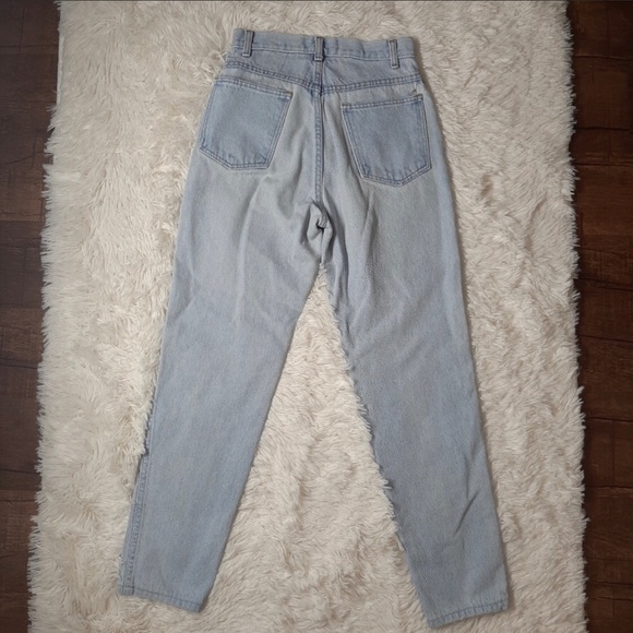 ‼️SOLD‼️ Vintage High Rise Mom Jeans - Picture 3 of 8